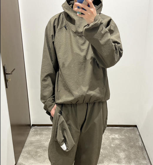 正品Goldwin 0系列男女款Anorak泡泡纱连帽卫衣92601 商品图5