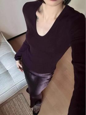 勃艮第紫大U领长袖针织衫 | 高级小众葡萄紫，自带高级氛围感，经典大U领显瘦拉长比例【3-5天发货】
