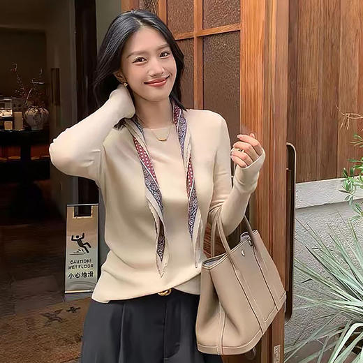 西遇设计感拼接针织衫女2026秋季透视氛围感羊毛宽松小众上衣SS060963 商品图3