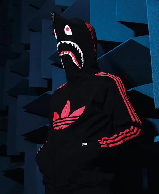 BAPE联名阿d拉链连帽卫衣 商品图2