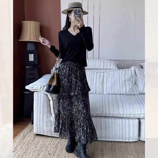 西遇木耳边花瓣设计感T恤女2026秋季天丝羊毛显瘦针织上衣SS060987 商品图3