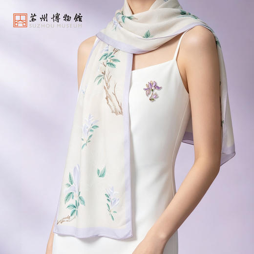苏州博物馆 辛夷花开锦绣礼盒丝巾胸针桑蚕丝真丝套装送礼 商品图1