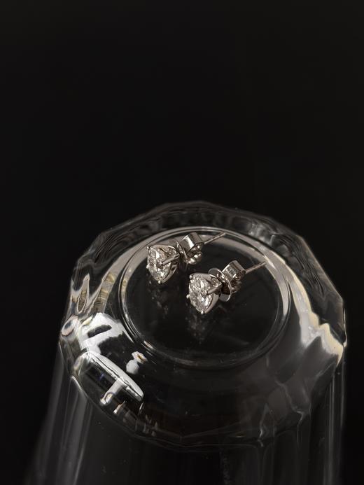 MAISON COVET  椭圆形四爪培育钻石耳钉 商品图0