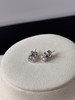 MAISON COVET  圆形四爪培育钻石耳钉 商品缩略图5