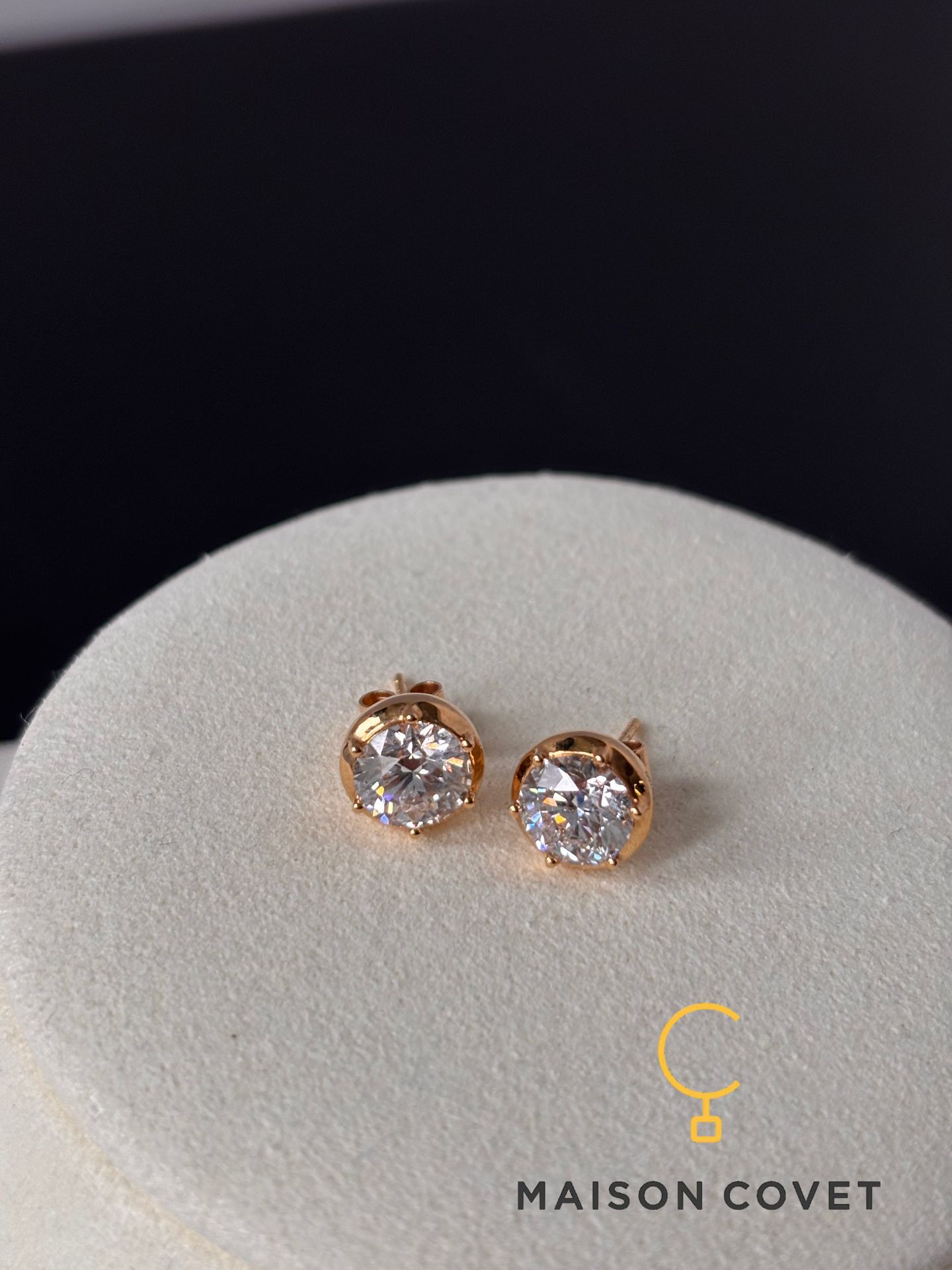 MAISON COVET  圆形六爪培育钻石耳钉