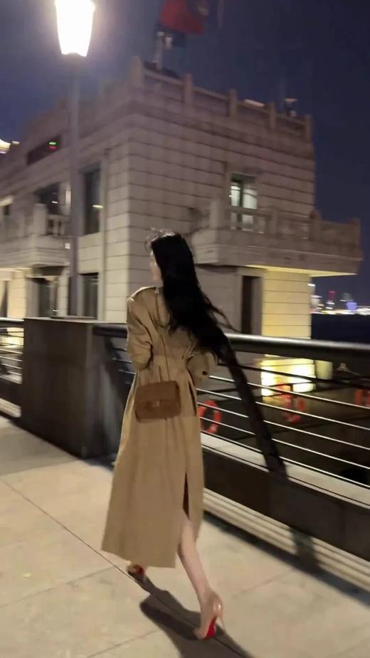 伊泺杉·港岛暮色复古卡其风衣 | 自带电影氛围感，配同色系腰带，可自由收束腰线【3-5天发货】 商品图6