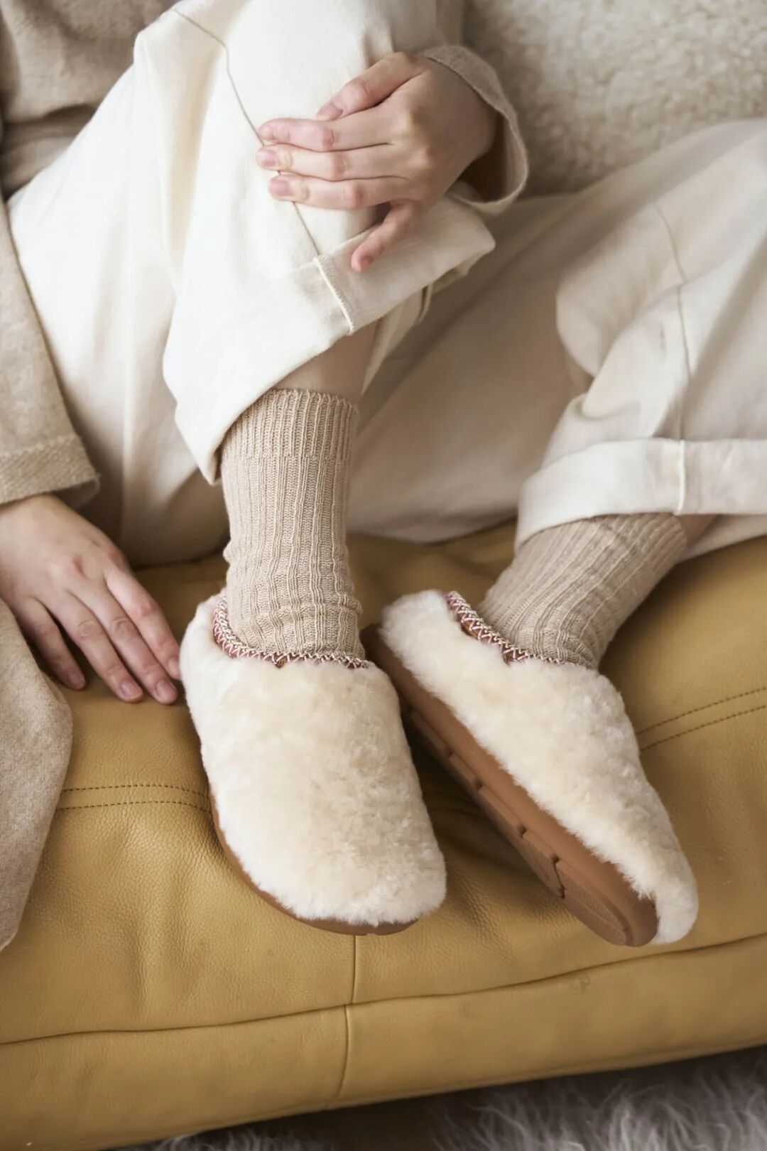 JALO JALO 羔羊皮雪地鞋