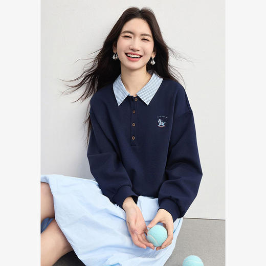 西遇学院刺绣风卫衣女2026春秋学院风刺绣POLO领薄款长袖上衣SS061023 商品图2