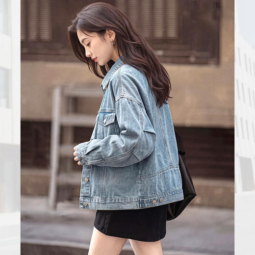 西遇复古宽松风牛仔衣女2026秋季复古宽松牛仔蓝时尚百搭上衣SS061027 商品图4