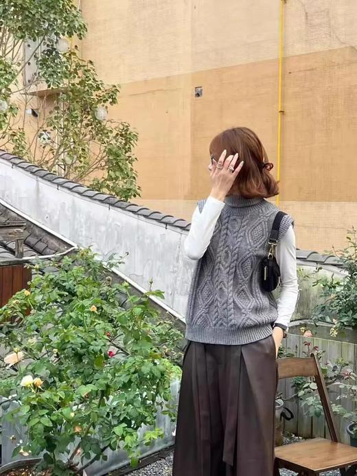 韩系两面穿高领针织马甲｜两面可穿，复古又洋气！拿捏秋日叠穿高级感 商品图5