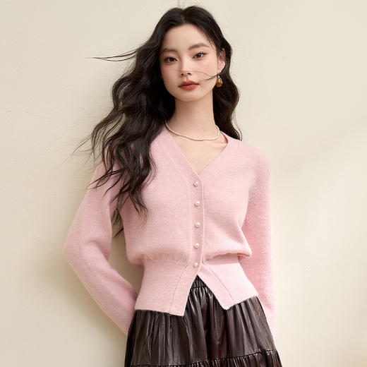 2026秋季单排珍珠扣针织衫显瘦软糯外套上衣女时尚洋气V0060624 商品图4
