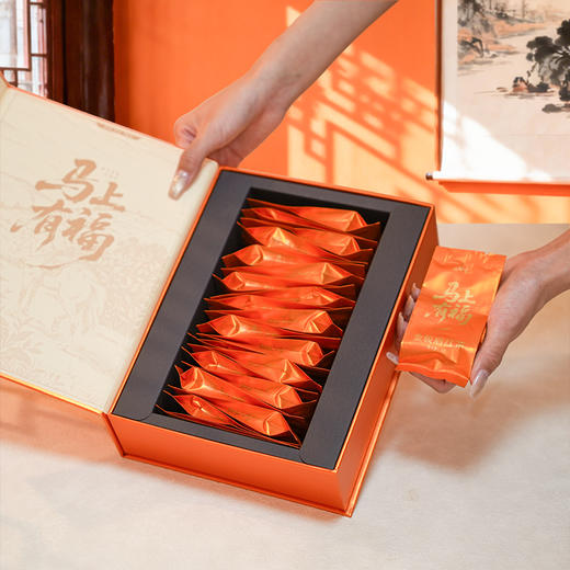 知福·金骏眉礼盒 | 条索纤细如眉，汤色金黄如琥珀，入口甘醇，回甘悠长 商品图3
