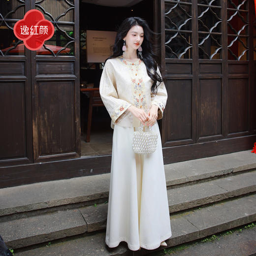 逸红颜《琉光》2026秋新款博物馆典藏宫灯刺绣织锦缎新中式外套女 商品图2