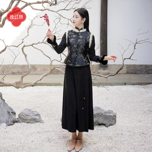 逸红颜《楚今》2026冬新款炫彩织锦缎夹层丝棉水貂毛新中式马甲女 商品图3