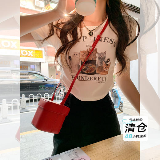 <曾小咸推荐>美式学院风小众设计感别致印花上衣  日常99.99 立降40 元 今天秒杀价59.99！！ 商品图1