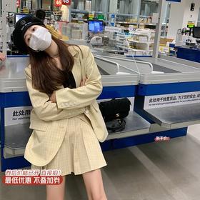 <曾小咸推荐>微信粉丝秒杀专场 仅此今天 活动结束下架！！西装系列 外套日常189.00 立减99.01 秒杀89.99 ！！ 裤子秒杀价69.99！！裙子秒杀价69.99！！