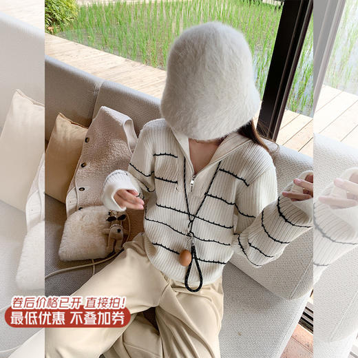 <曾小咸推荐>现货秒杀 ！微信超特价！撞色边马甲外套 日常159.99 立减60 秒杀99.99！！拉链针织衫  秒杀89.99！！ 商品图1