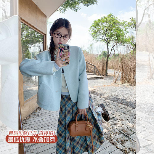 【269元任选2件】现货！成本巨贵，拍下包赚！法式蓝色爱心扣小香风短外套 商品图0