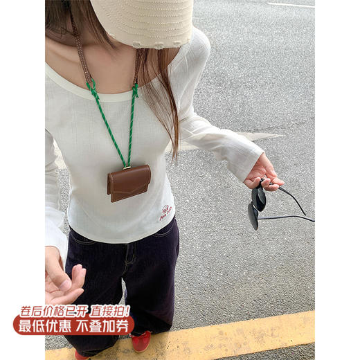 <曾小咸推荐>新品现货秒杀！卖完下架不再补 ！微信粉丝打折价！！圆领修身长袖T恤 日常89.99/件 立减40 秒杀49.99/件！！ 商品图0