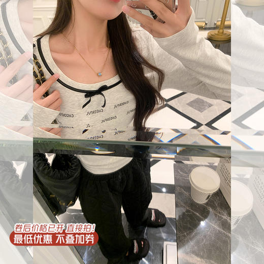 <曾小咸推荐>新品现货秒杀！卖完下架不再补 ！微信粉丝打折价！！蝴蝶结灰色字母短款T恤 日常119.99/件 立减60 秒杀59.99/件！！ 商品图0