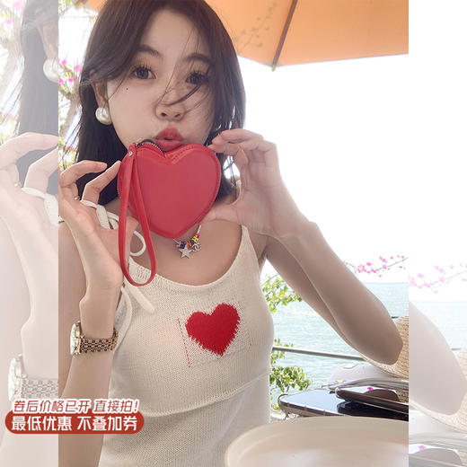 <曾小咸推荐>微信粉丝秒杀专场 仅此今天 活动结束下架 【古灵精怪】爱心毛织背心 日常99.99 立减60 秒杀39.99！！ 商品图0