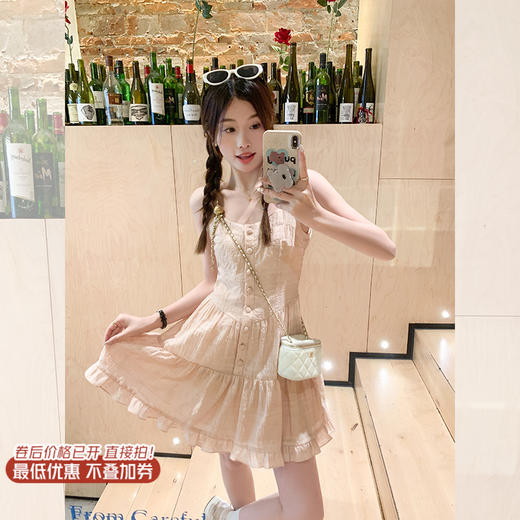 <曾小咸推荐>微信粉丝秒杀专场 仅此今天 活动结束下架【怦然心动】两色连衣裙 日常189.99 立降110 元 今天秒杀价79.99 ！！ 商品图0