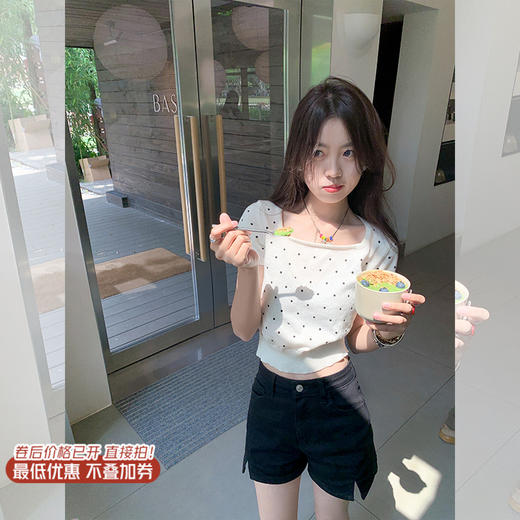 【129元任选2件】现货！方领波点上衣 商品图0