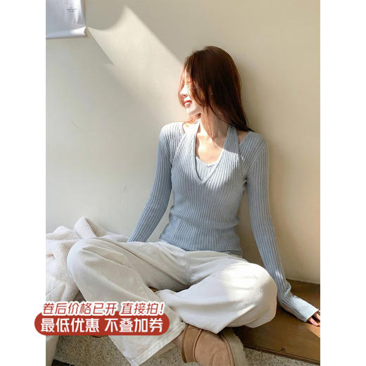 <曾小咸推荐>3.24现货秒杀 ！微信超特价！韩系挂脖假两件v领针织衫 日常169.99 立减90 秒杀79.99！！ 商品图0