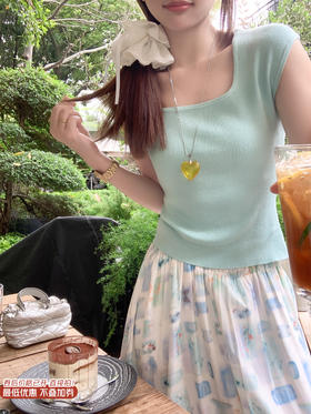 <曾小咸推荐>现货秒杀！最后一波 ！！2色气质方领修身小飞袖T恤 日常99.99 立减50 秒杀49.99！