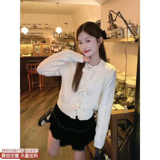 <曾小咸推荐>现货秒杀 ！微信超特价！立体蝴蝶结短款毛衣 日常209.99 立减120 秒杀89.99！！ 商品图0