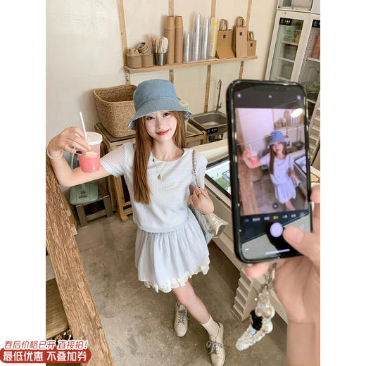 【折后再享2件88折】现货秒杀！微信打折价！简约小格子气质套装 日常219.99 立减90 秒杀129.99！ 商品图0