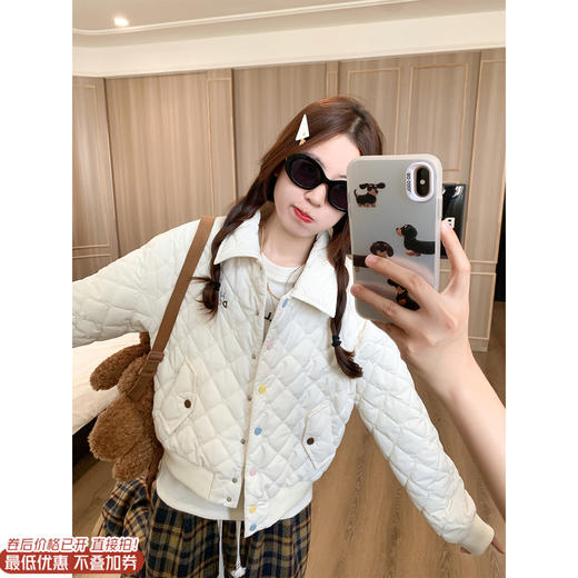 <曾小咸推荐>现货秒杀 ！微信超特价！字母刺绣翻领菱格短外套 日常289.99 立减140 秒杀149.99！！ 商品图0