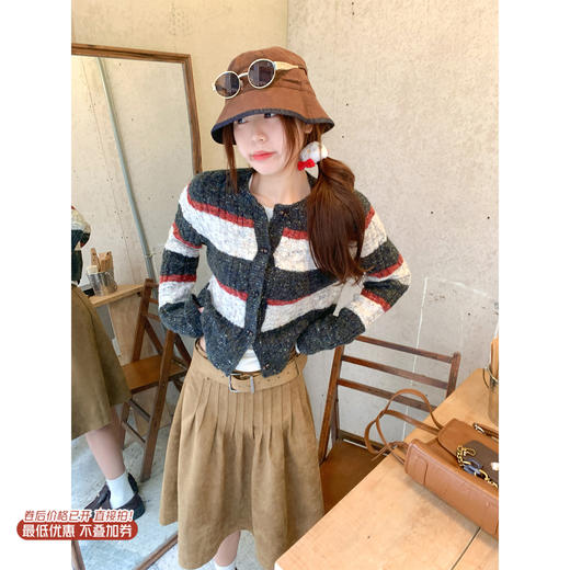 <曾小咸推荐>现货秒杀 ！微信超特价！条纹短款毛衣开衫 日常219.99 立减100 秒杀119.99！！ 商品图0