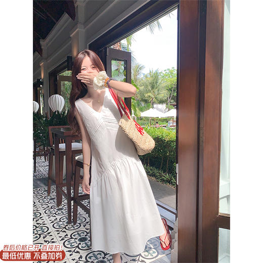 【折后再享2件88折】最后一波现货！度假风无袖V领连衣裙 日常229.99/件 立减80 秒杀149.99/件！！ 商品图0