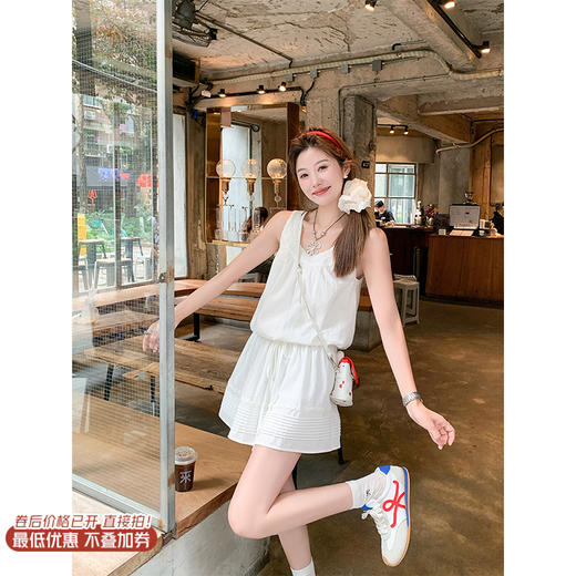 【169元任选2件】最后一波现货！韩系甜美白色蕾丝领口背心连衣裙 商品图0