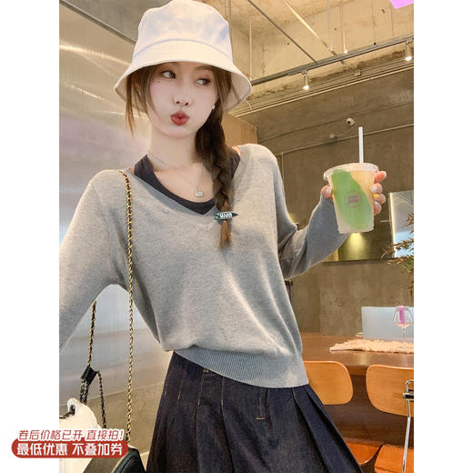 <曾小咸推荐>3.17现货秒杀 ！微信超特价！2色假两件拼接针织衫 日常159.99 立减80 秒杀79.99！！半身裙 秒杀99.99！！ 商品图0