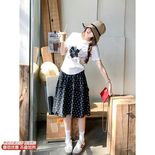 <曾小咸推荐>4.13现货秒杀 ！微信超特价！韩系印花短袖 日常109.99 立减50 秒杀59.99！！碎花半身裙  秒杀79.99！！ 商品图0