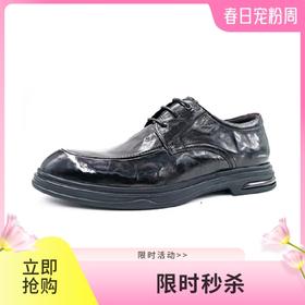 千百度秋季亮面休闲皮鞋男鞋A24401313