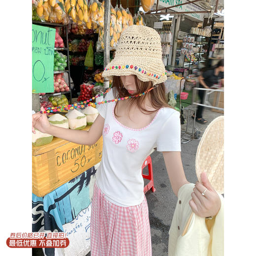 <曾小咸推荐>4.19现货秒杀 ！微信超特价！韩系刺绣花朵修身短袖t恤 日常119.99 立减70 秒杀49.99！！ 商品图0