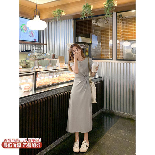 <曾小咸推荐>现货秒杀！微信超特价！设计感扭结收腰显瘦开叉连衣裙 日常159.99 立减80 秒杀79.99！ 商品图0